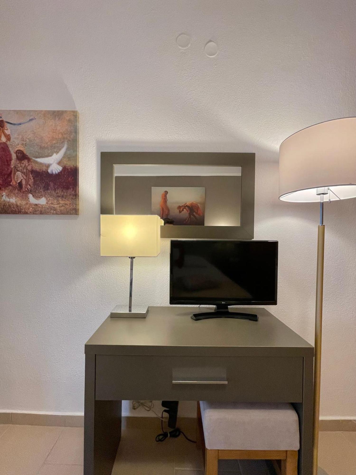 Koumaros Aparthotel Aya Paraskevi Dış mekan fotoğraf