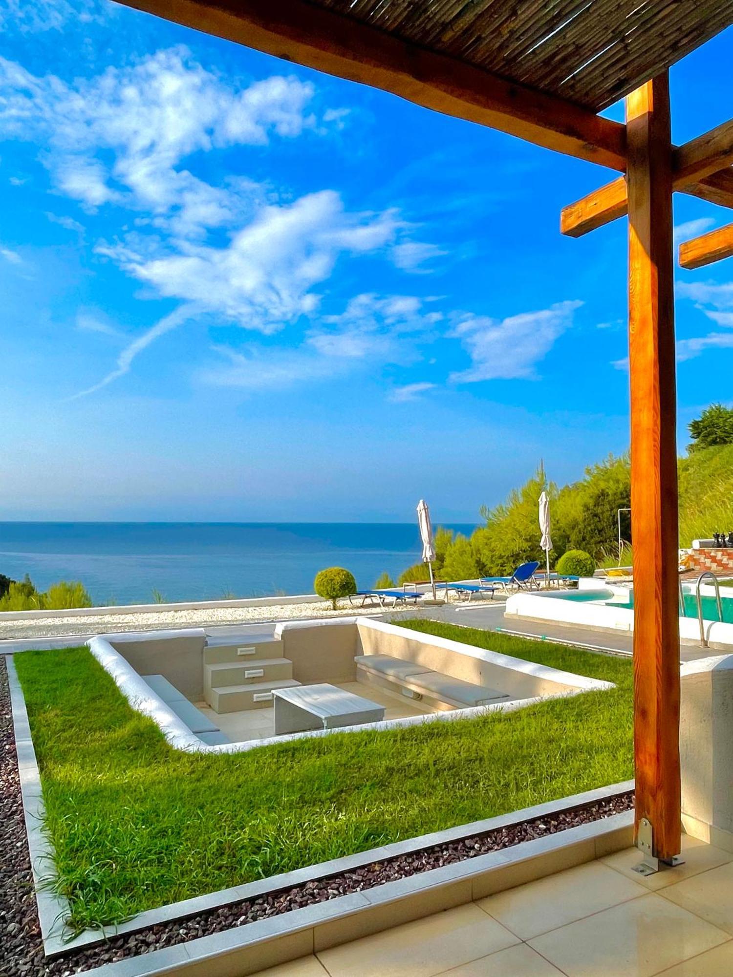 Koumaros Aparthotel Aya Paraskevi Dış mekan fotoğraf